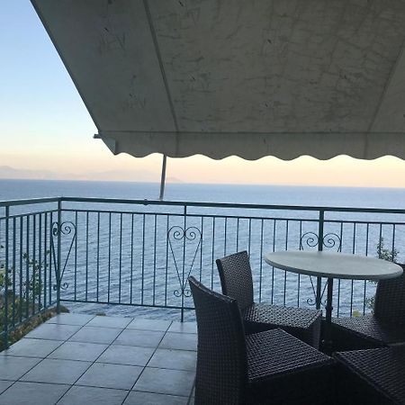 Villa Castle Sea View Параліо-Астрос Екстер'єр фото